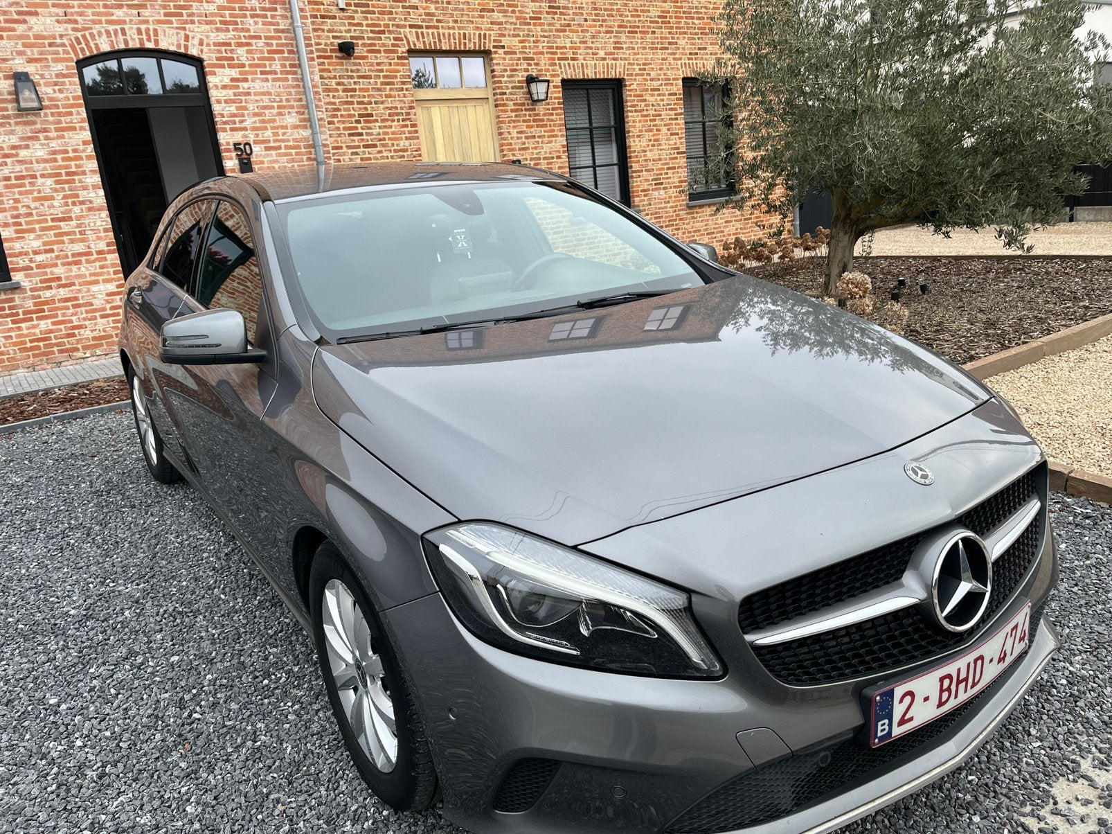 Mercedes Benz A180 -full option, Autos, Mercedes-Benz, Cuir, Achat, Euro 6, Boîte manuelle