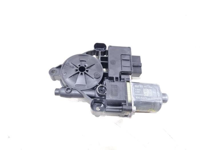 Moteur de vitre portière d'un Volkswagen Tiguan, Volkswagen, -, 3 mois de garantie, Utilisé