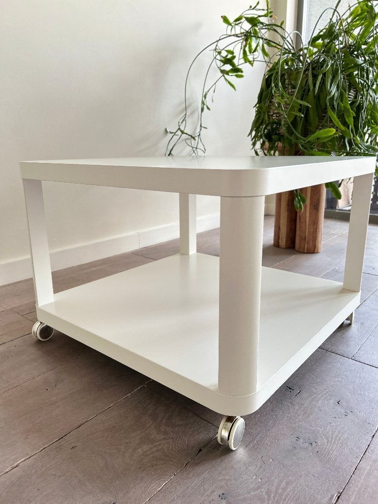 Roltafeltje Tingby 64 x 64 x H-45 cm, Huis en Inrichting, Ophalen, Zo goed als nieuw