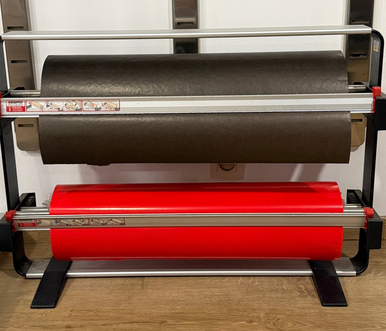 Legro dubbele papierrolhouder 70cm inckusief rollen, Ophalen, Zo goed als nieuw