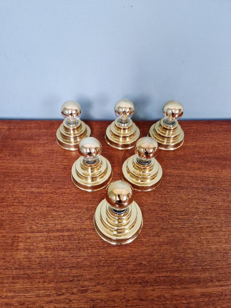 Ensemble de 6 appliques murales en laiton, années 1970-80, Enlèvement ou Envoi