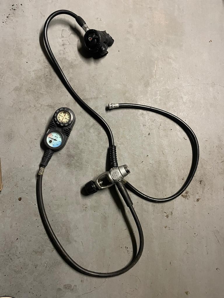 Détendeur Aqualung plongée, Enlèvement, Utilisé