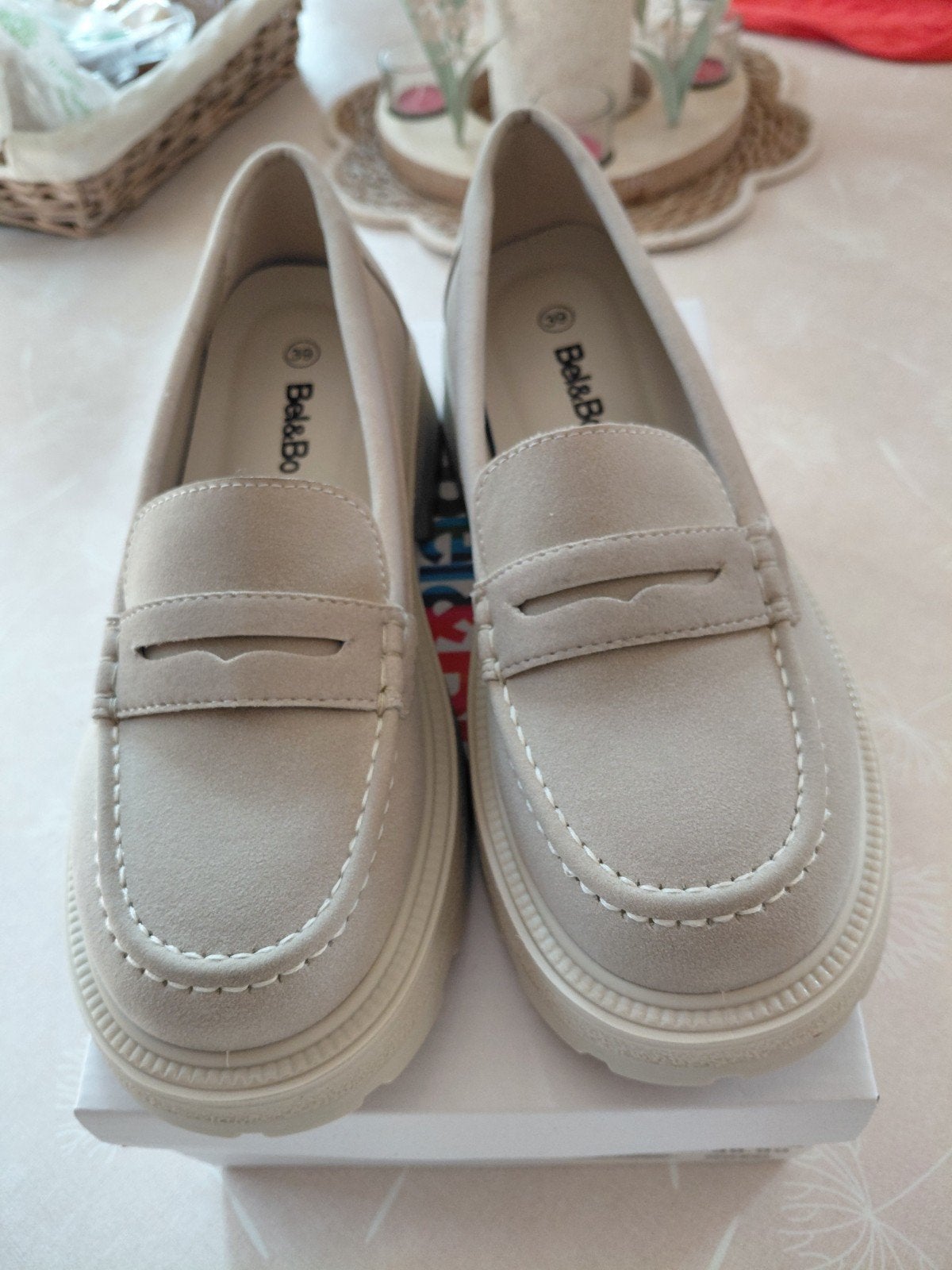 Nouveaux mocassins Bel & Bo taille 39, Enlèvement ou Envoi, Beige