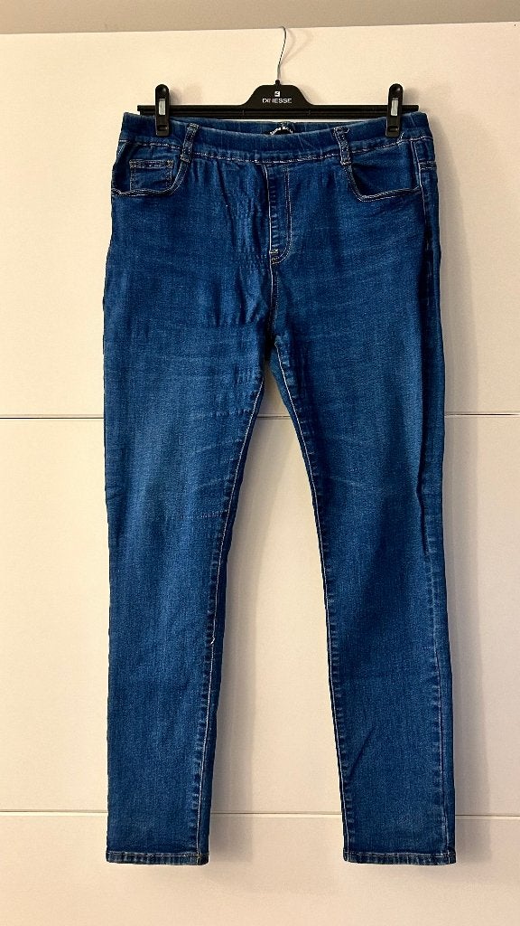 Donkerblauwe jeans, Vêtements | Femmes, Enlèvement ou Envoi, Comme neuf, Bleu, W30 - W32 (confection 38/40)
