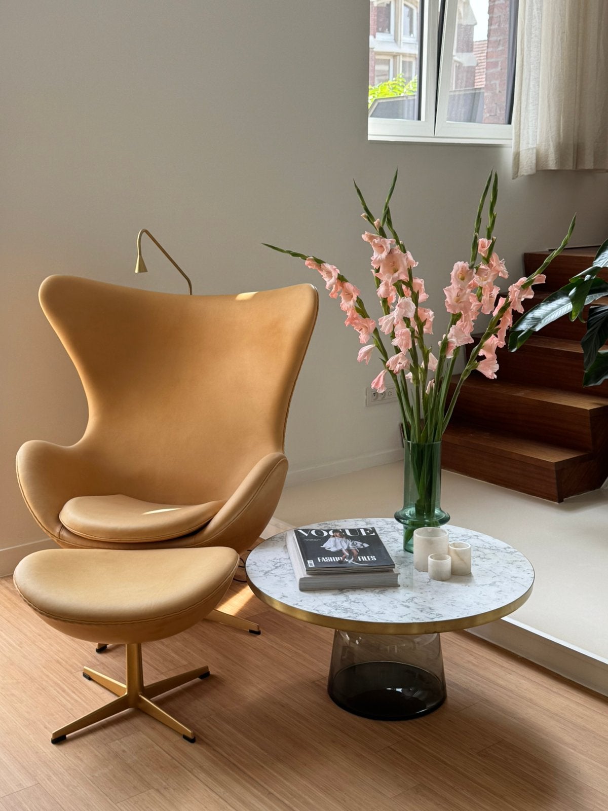 Egg Chair met Ottoman /60th anniversary, Ophalen, Zo goed als nieuw, Leer, Design collectors item