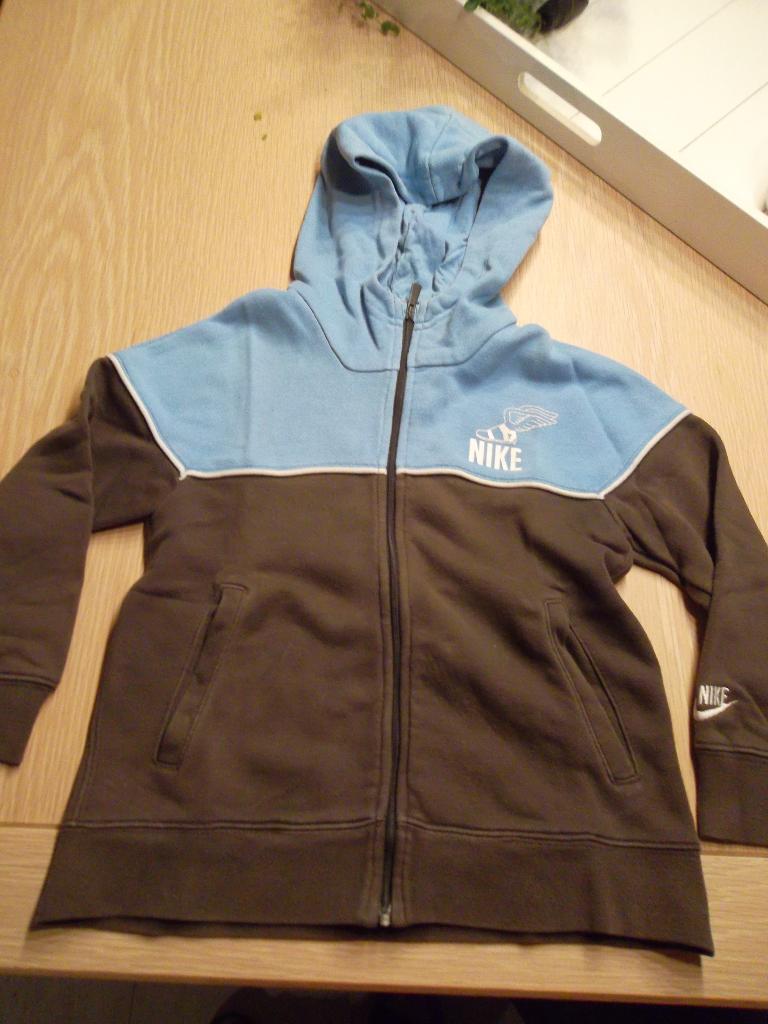 Veste d'entraînement Nike, Comme neuf, Autres sports, Vêtements, Enlèvement ou Envoi