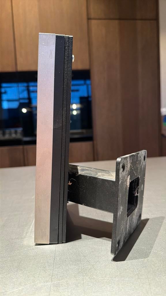 Videofoon 2N IP Verso nickel + voet, Compatibel met smartphone, Gebruikt, Ophalen of Verzenden, Bedraad