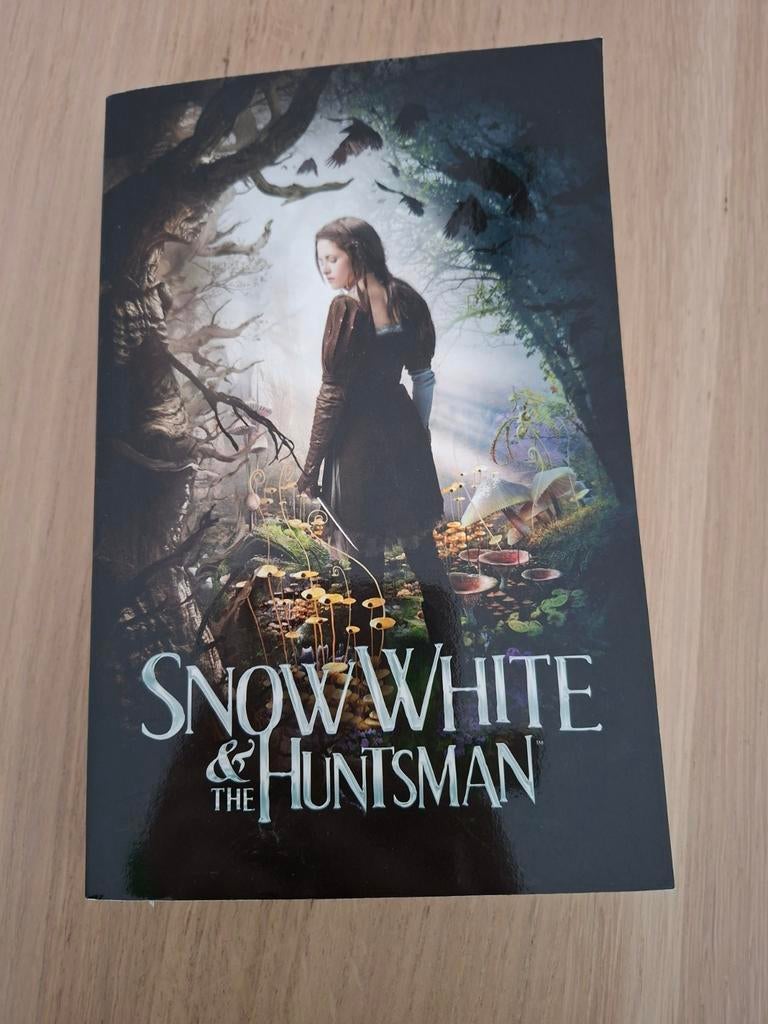Snowwhite & the huntsman., Boeken, Ophalen of Verzenden, Zo goed als nieuw