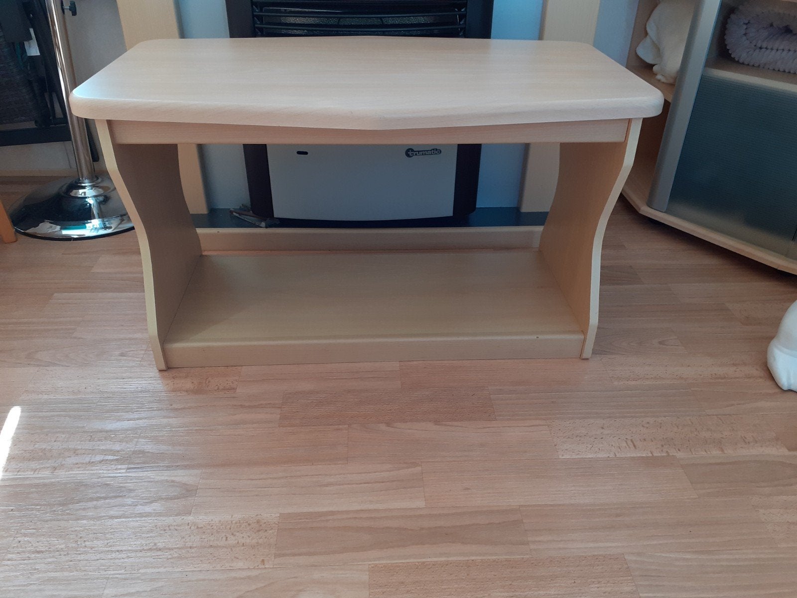 klein salontafel br 50cm lang  82 cm hoog 50 cm, Ophalen