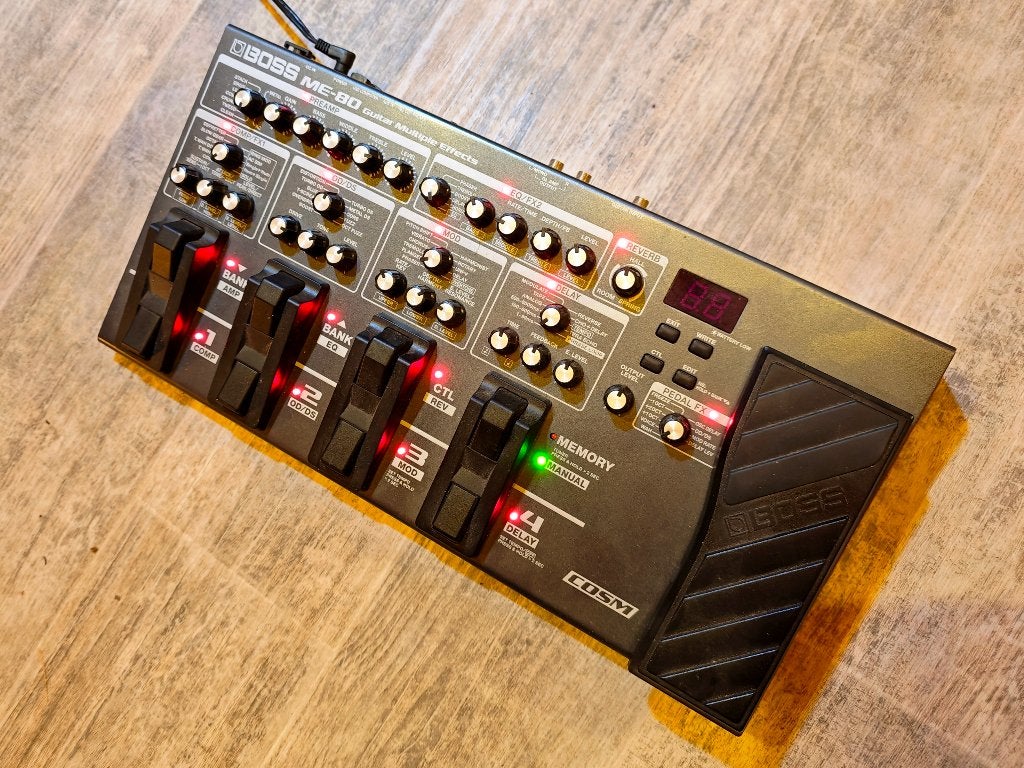 BOSS ME-80 Pédalier multi-effets, Muziek en Instrumenten, Ophalen of Verzenden, Zo goed als nieuw, Delay of Echo