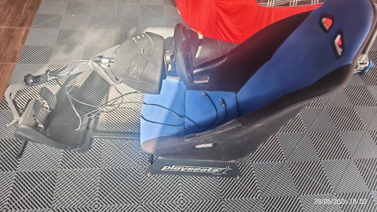 Playseat voor ps3 of pc.. Thrustmaster 100 logitec, Ophalen