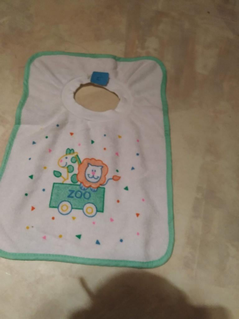 nieuw groot zacht slabbetje met rekker om over het hoofd, Kinderen en Baby's, Ophalen of Verzenden, Nieuw