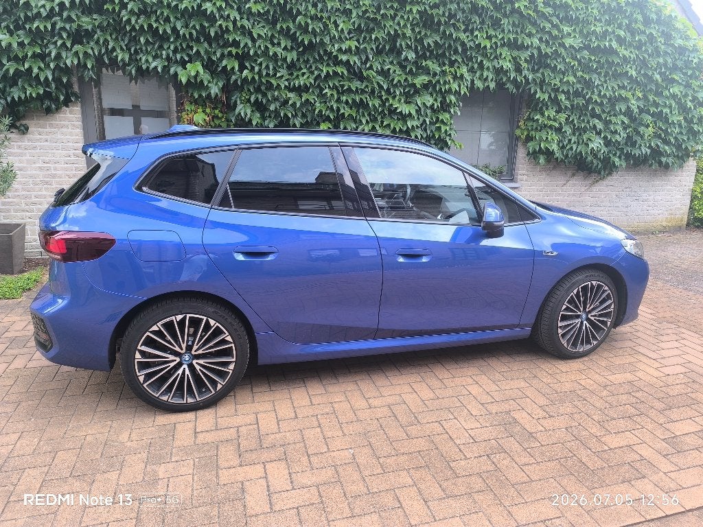 Bmw 230e Active Tourer Xdrive M-Sport Plug-In Hybride 325pk, Auto's, BMW, Euro 5, Blauw, Leder en Stof, 2 Reeks Active Tourer