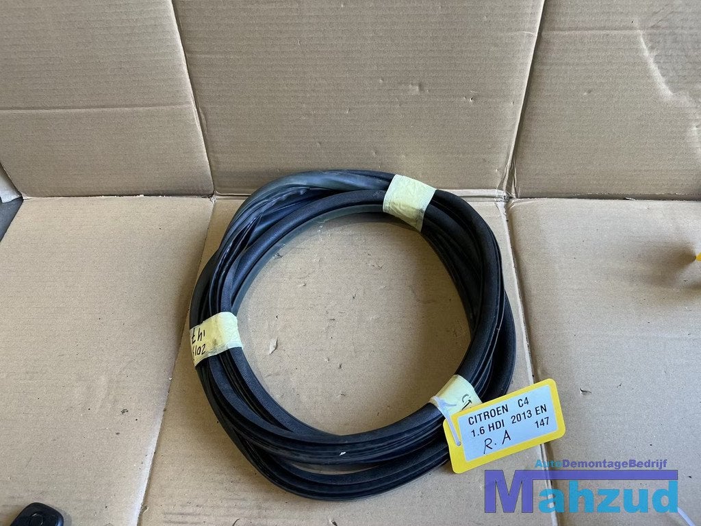 CITROEN C4 2 (NC) deurrubber rechts achter 2009-2016, Info@fabrikant.eu, Fabrikant BV, Citroën, Fabrikantstraat 1
1000 AA  Amsterdam, NL