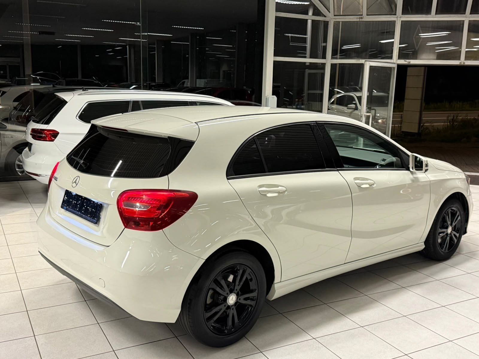 Mercedes-benz A 160 75kW 1.6i Essence Euro 6b, Autos, Classe A, Achat, Entreprise, Boîte manuelle