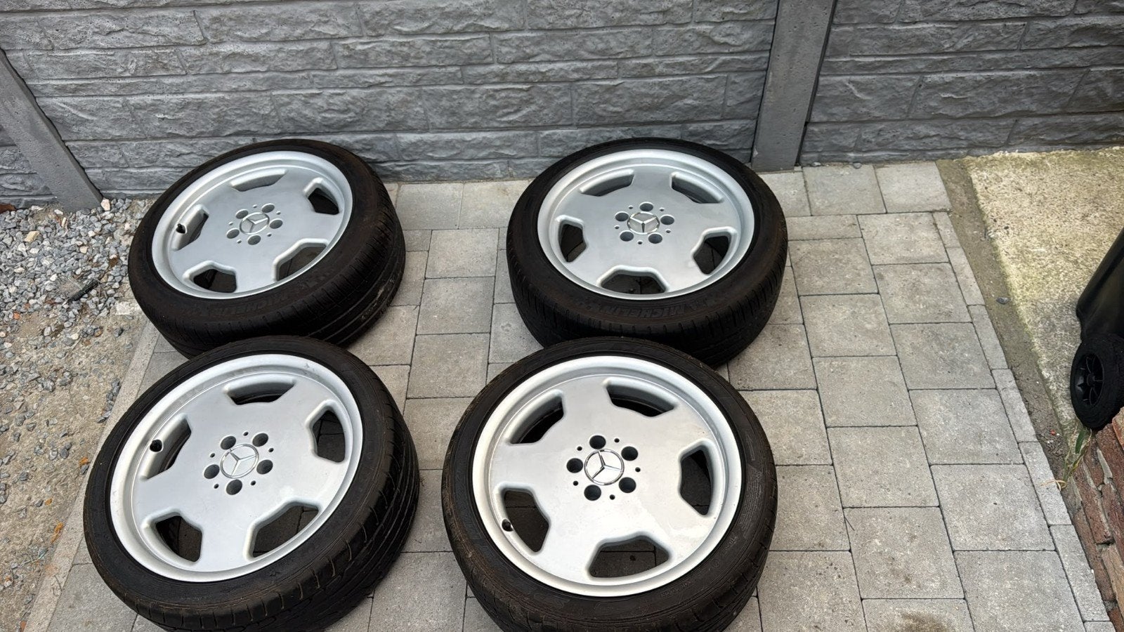RH 18 AA Topline 8,5x18 ET 35 AMG Design Monoblock, Auto-onderdelen, Ophalen, 18 inch, Band(en)