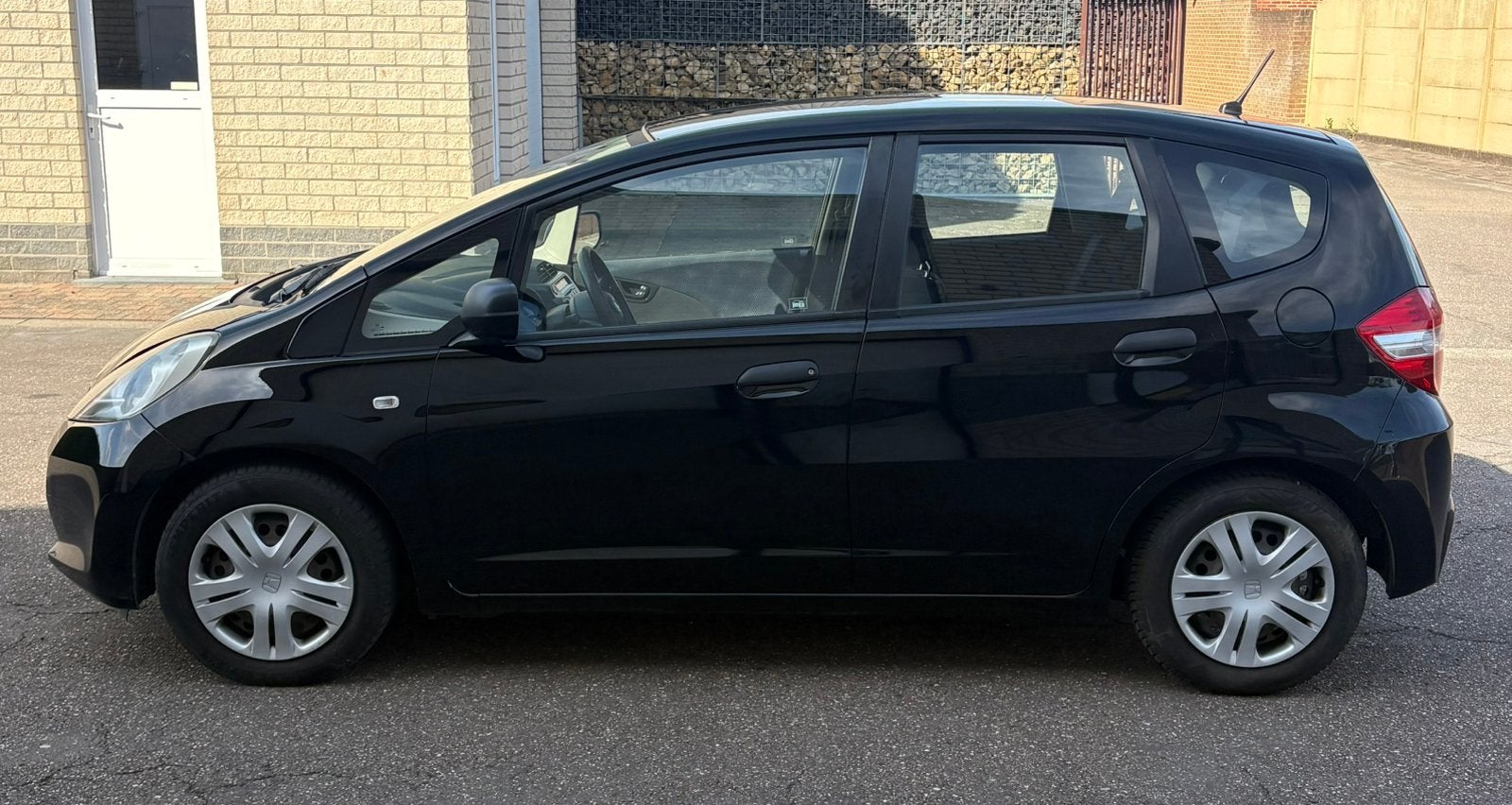 HONDA JAZZ 1.2 BENZINE | VERKOCHT!, Auto's, https://public.car-pass.be/vhr/38a0fe12-9bec-454c-8119-4243cbaf2253, Zwart, Bedrijf