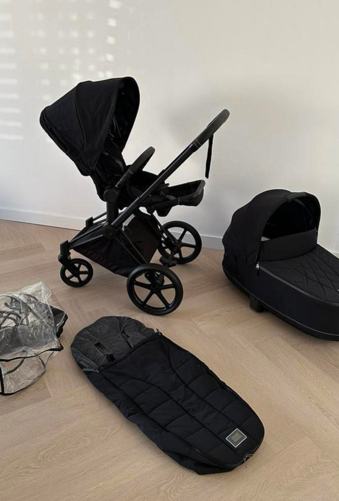 Cybex Priam Black Luxe reiswieg + autostoel + IsoFix 360, Ophalen, Zo goed als nieuw, Kinderwagen