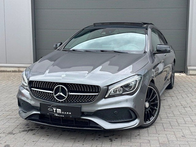 Mercedes-Benz CLA AMG Pano dak camera, Autos, Mercedes-Benz, 90 kW, Entreprise, Boîte manuelle, Noir