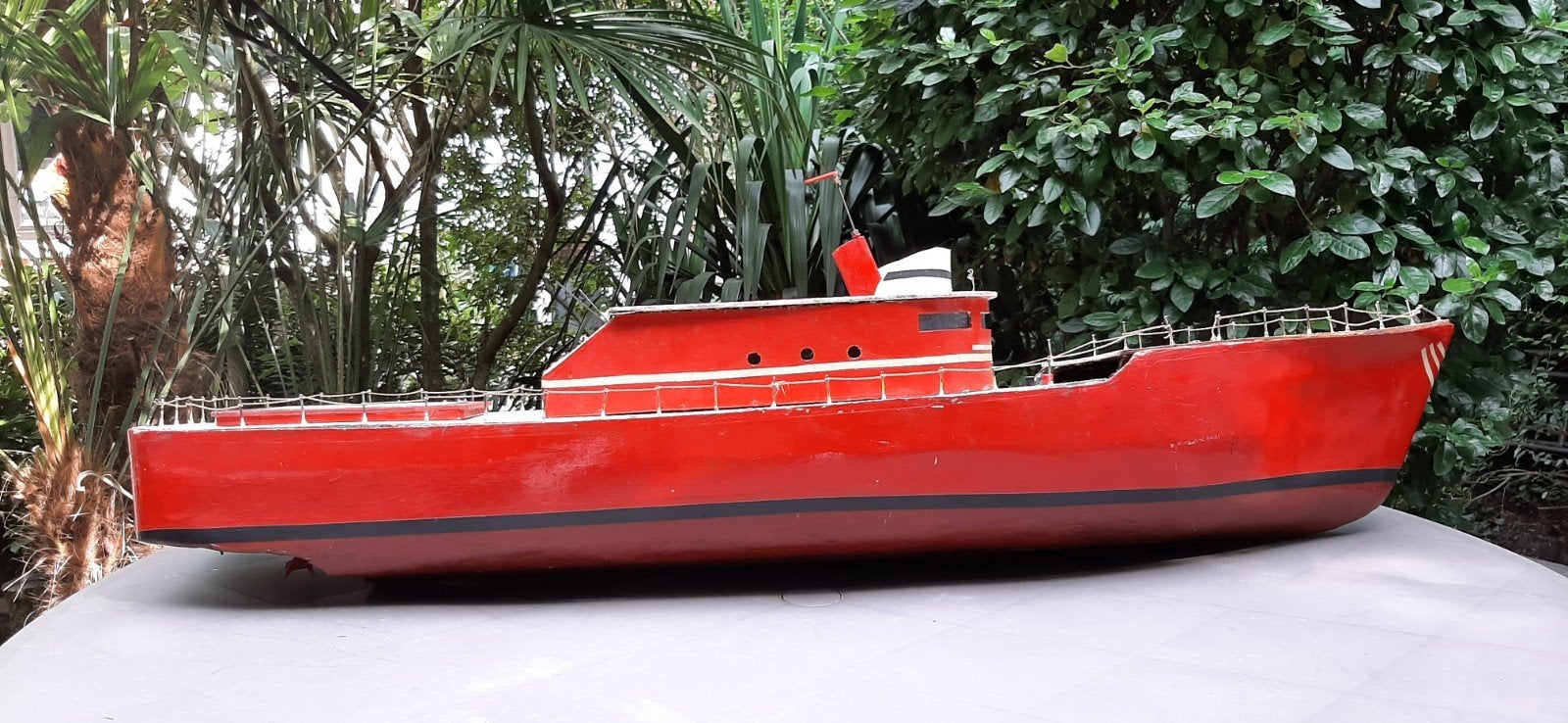 MODELBOOT OM AF TE WERKEN, Ophalen