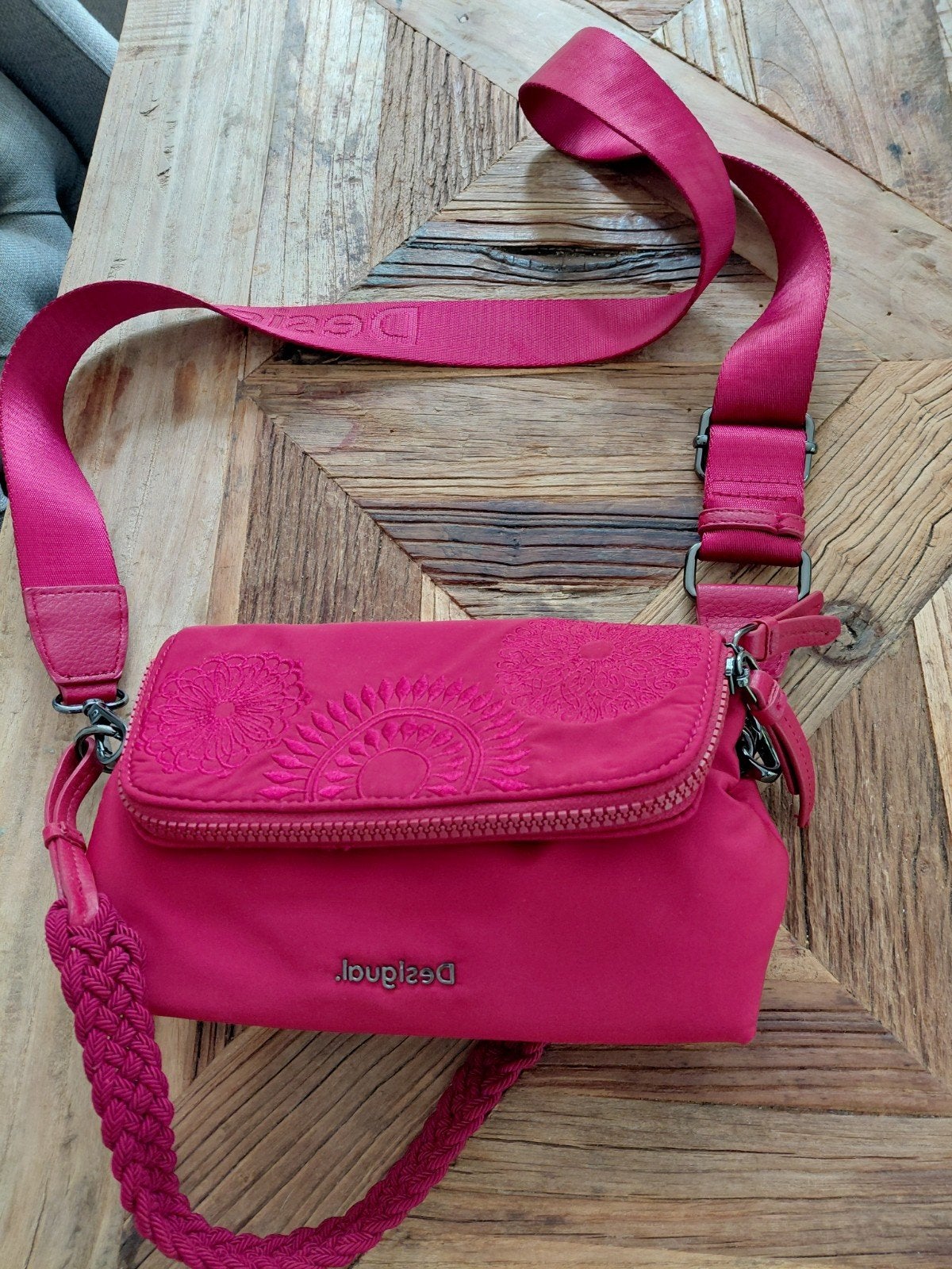 desigual handtas, Ophalen