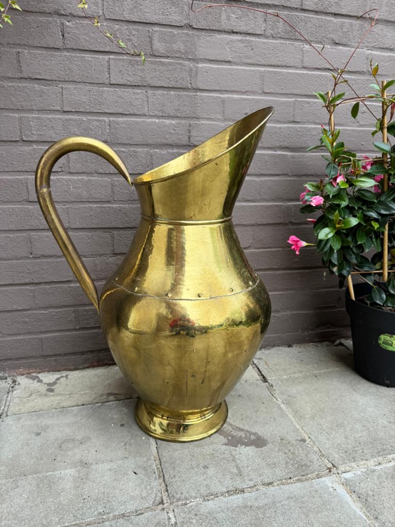Grote vintage messing sierkan – landelijke & château stijl, Ophalen