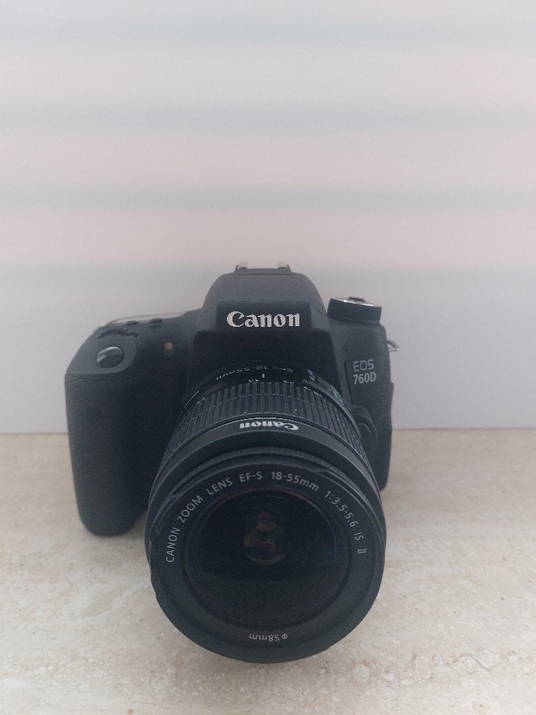 Canon eos 760d, TV, Hi-fi & Vidéo, Appareils photo numériques, Canon, Écran inclinable/pivotant, Comme neuf, Enlèvement