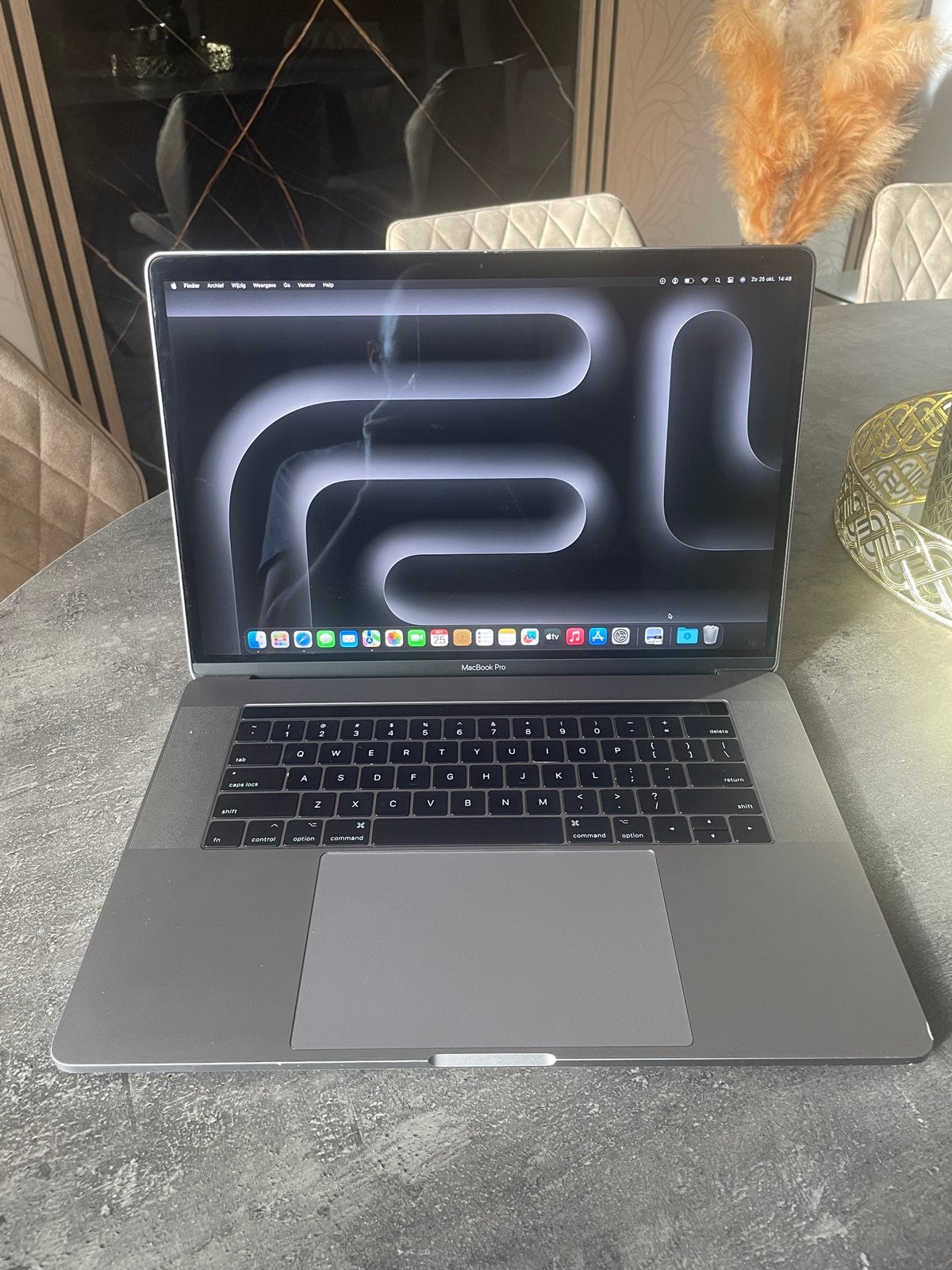 MacBook Pro 15,4-inch Touch Bar, Computers en Software, Ophalen of Verzenden, Zo goed als nieuw, 16 GB, MacBook