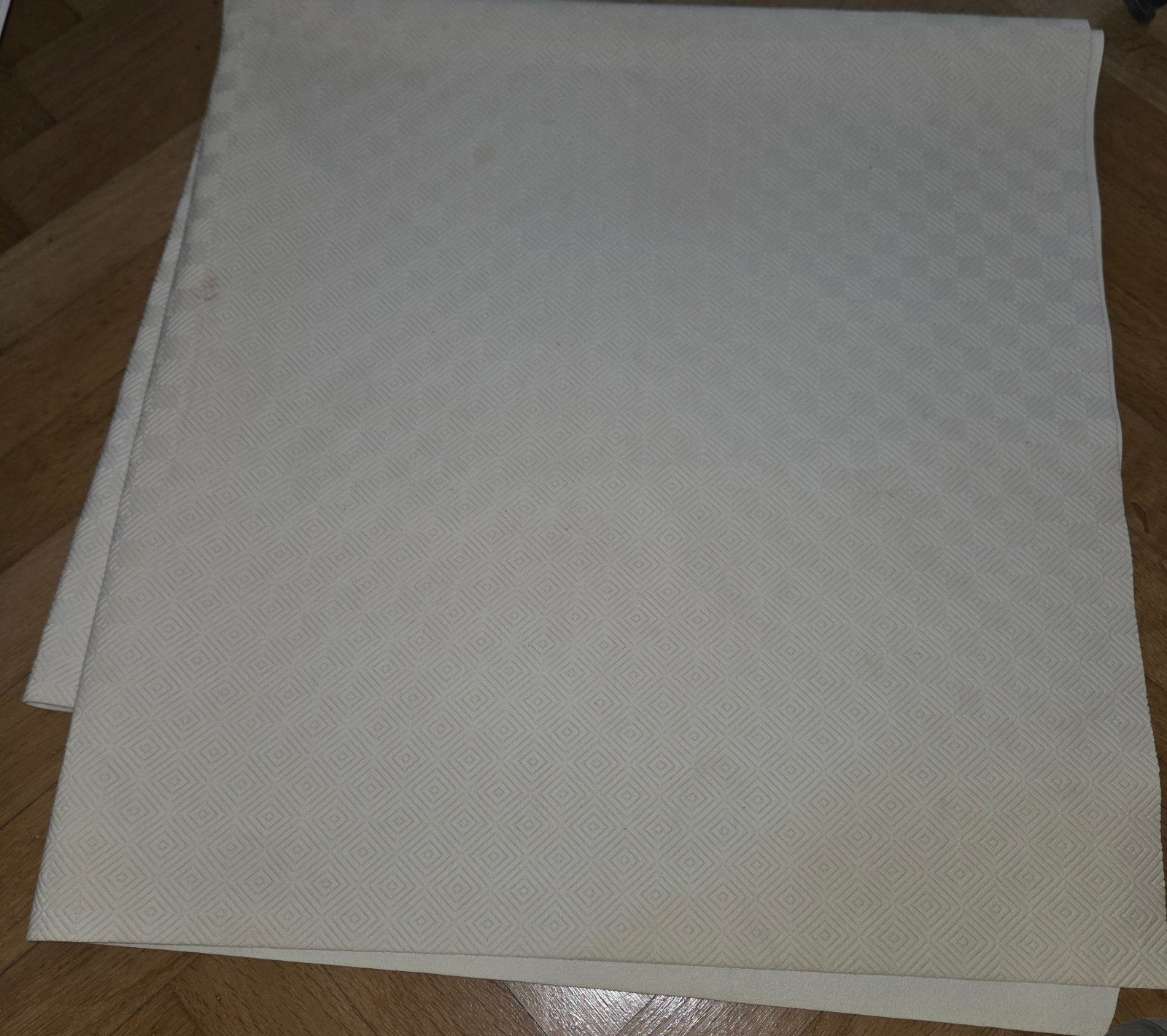 Nappe de protection bulgom blanc  138cm x 138cm, Maison & Meubles, Nappe, Blanc