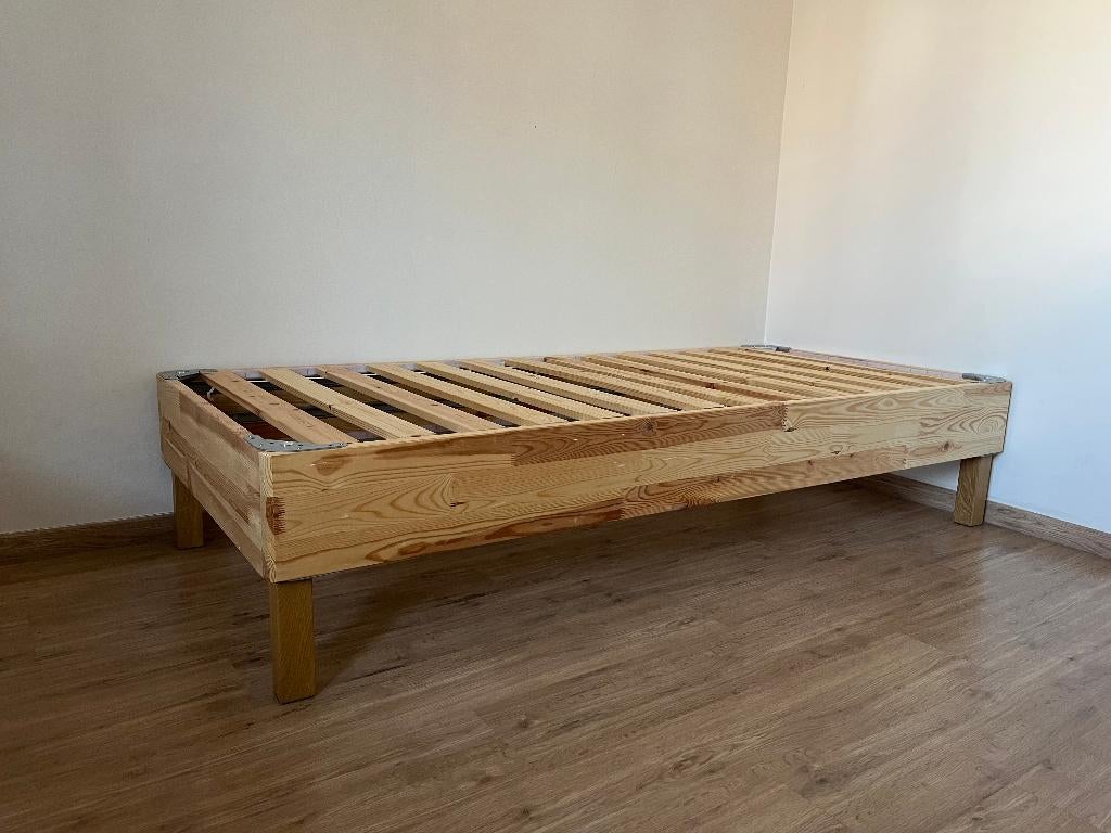 twee IKEA Lyngör éénpersoonsbedden van 90x200, Huis en Inrichting, Ophalen, Gebruikt, 90 cm, Eenpersoons