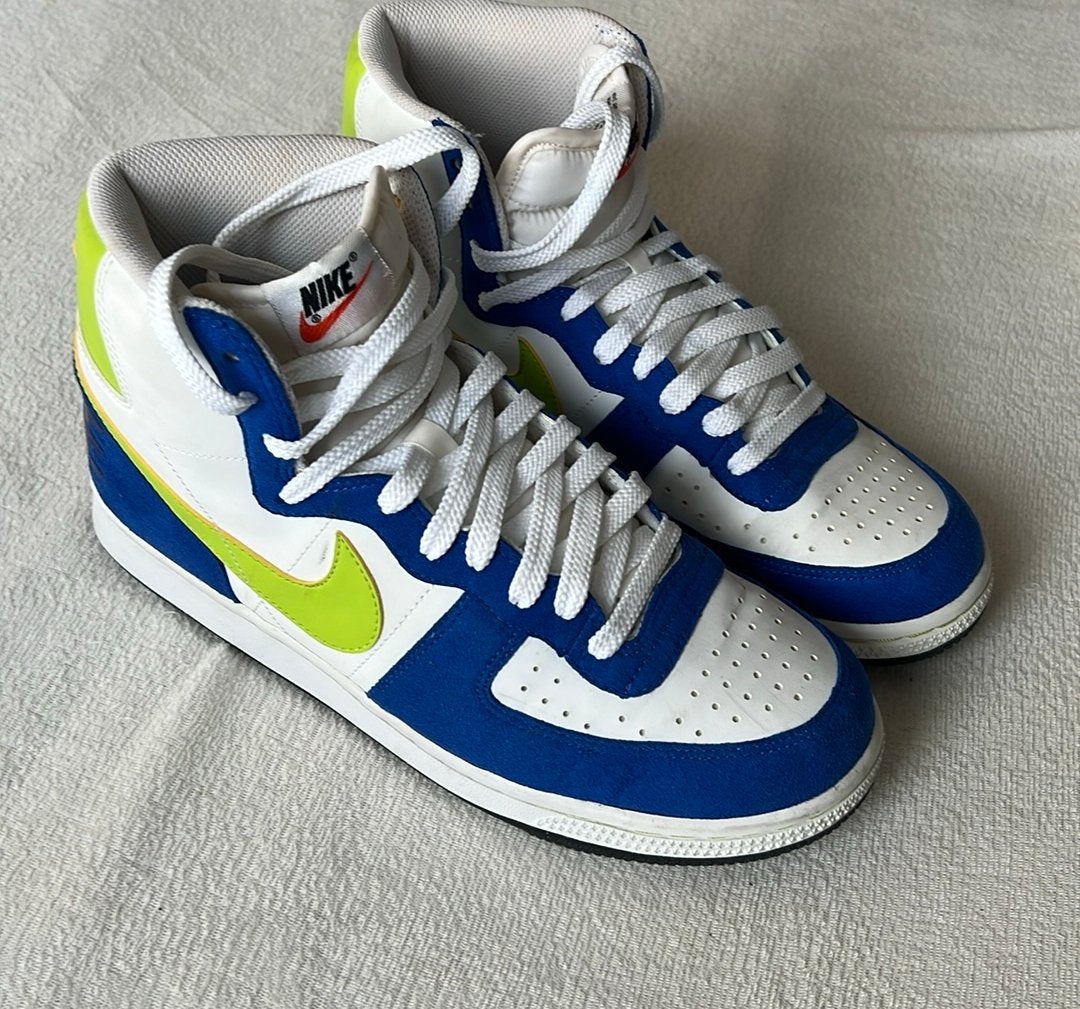 Nike Terminator 2010 in nieuwstaat 42,5, Kleding | Heren, Schoenen, Ophalen of Verzenden, Zo goed als nieuw, Blauw, Sneakers