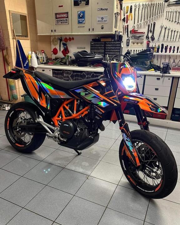 KTM smc 690r à vendre, Motos, Motos | KTM, Occasion, Échappement sport, Particulier, Permis Moto A2 minimum