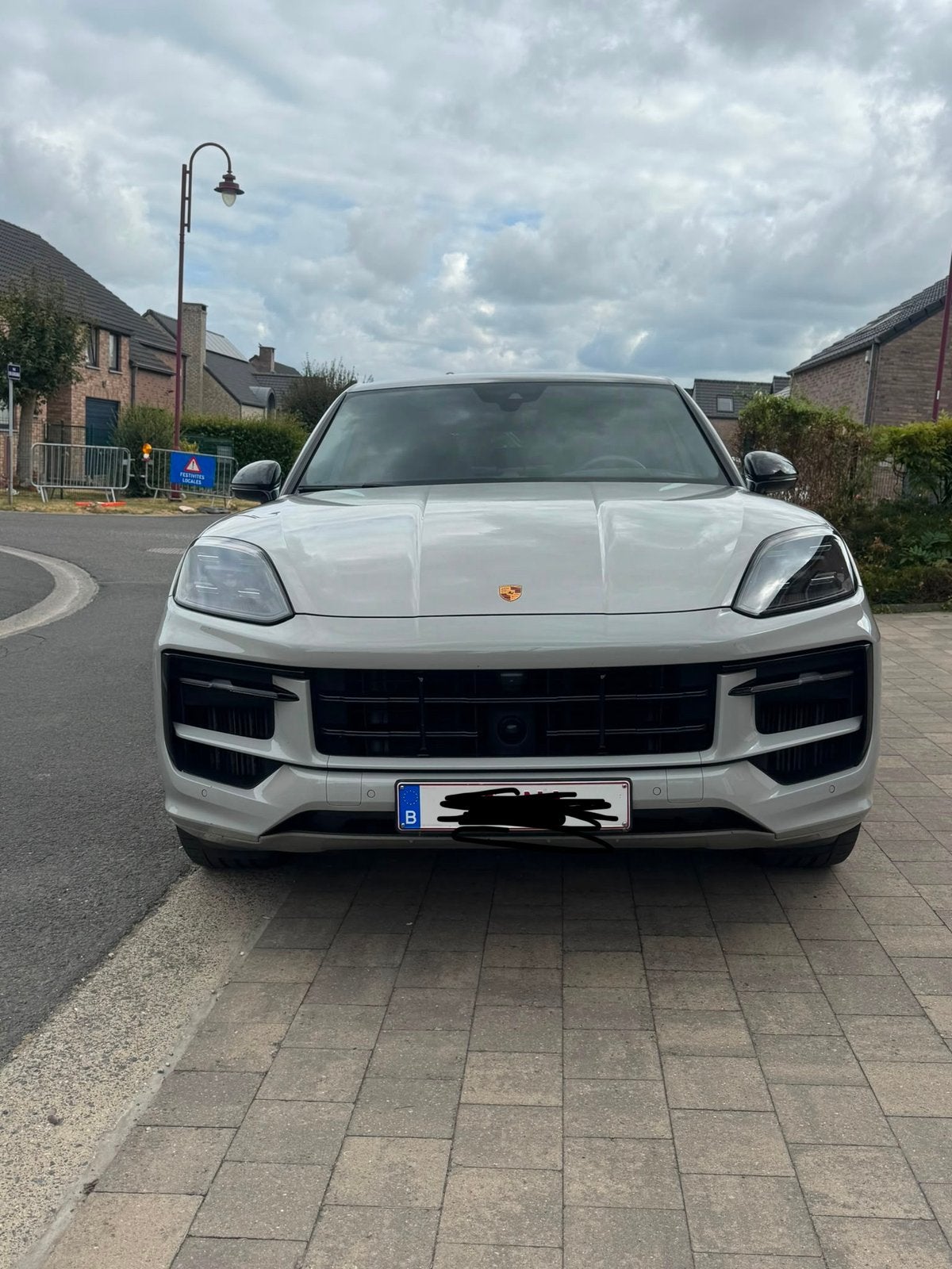 Porsche Cayenne Coupé E-Hybrid – Mars 2024 – 70 000 km, Autos, Porsche, Cayenne, Achat, Automatique, Particulier