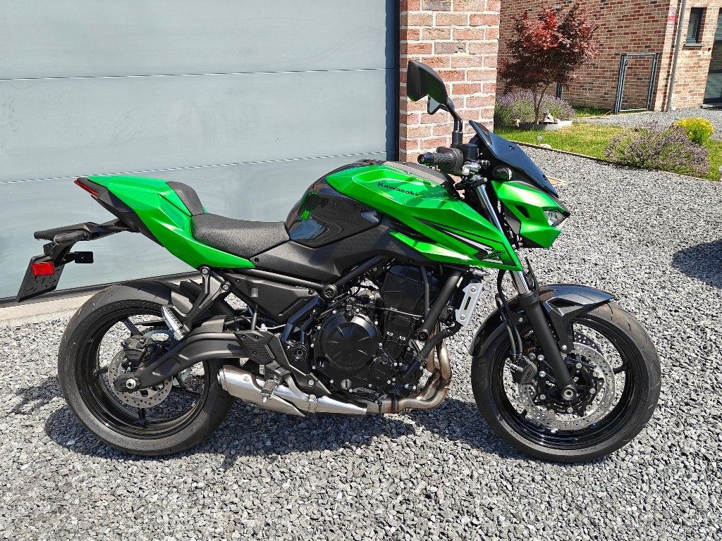 Moto Kawasaki Z 650, Permis Moto A, Entreprise, Plus de 35 kW, 2 cylindres