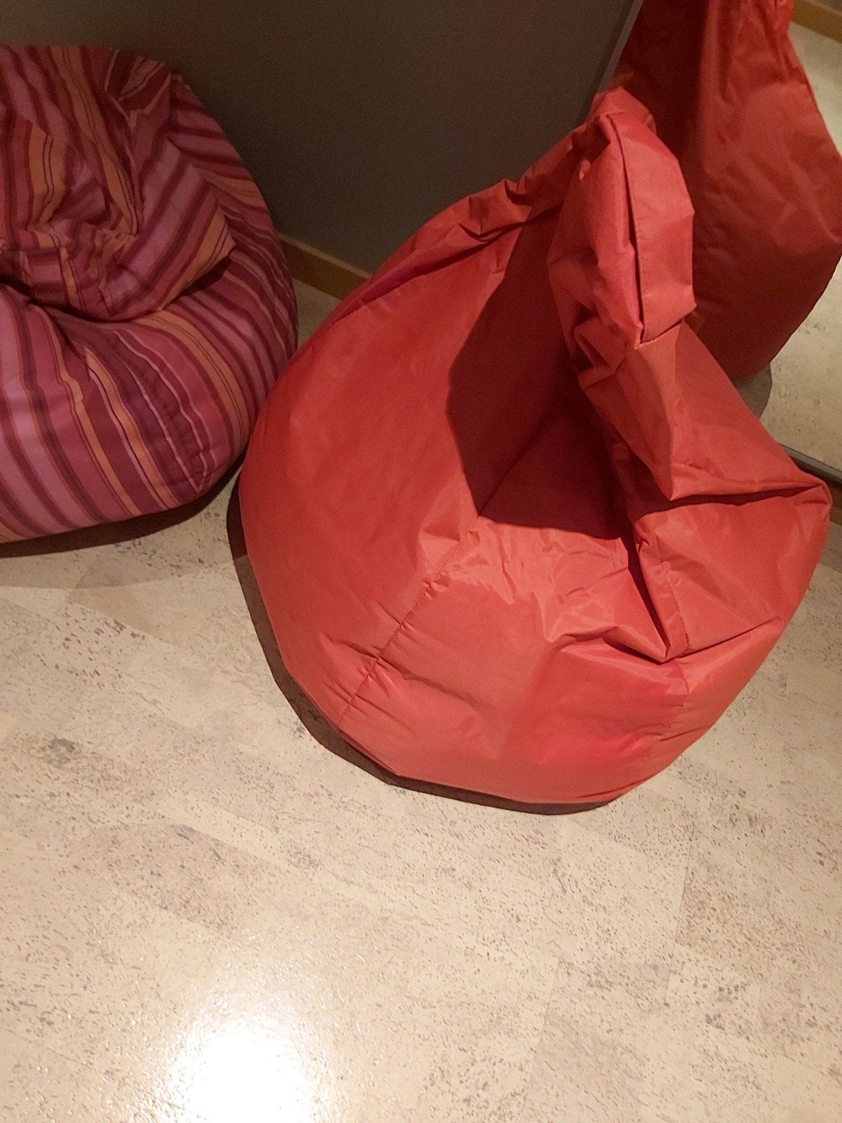 pouf b-bob, Enlèvement, Pouf