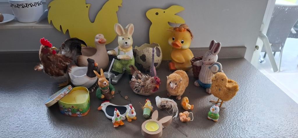 Alles voor Pasen, beeldjes, potjes, kaarsjes €8, Ophalen of Verzenden