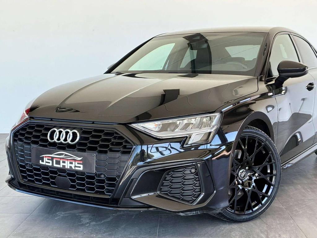 Audi A3 1.5 TFSI FULL S-LINE-1ERPRO-COCKPIT-CARPLAY-CAMERA, Auto's, Automaat, 4 deurs, 4 cilinders, 1878 kg