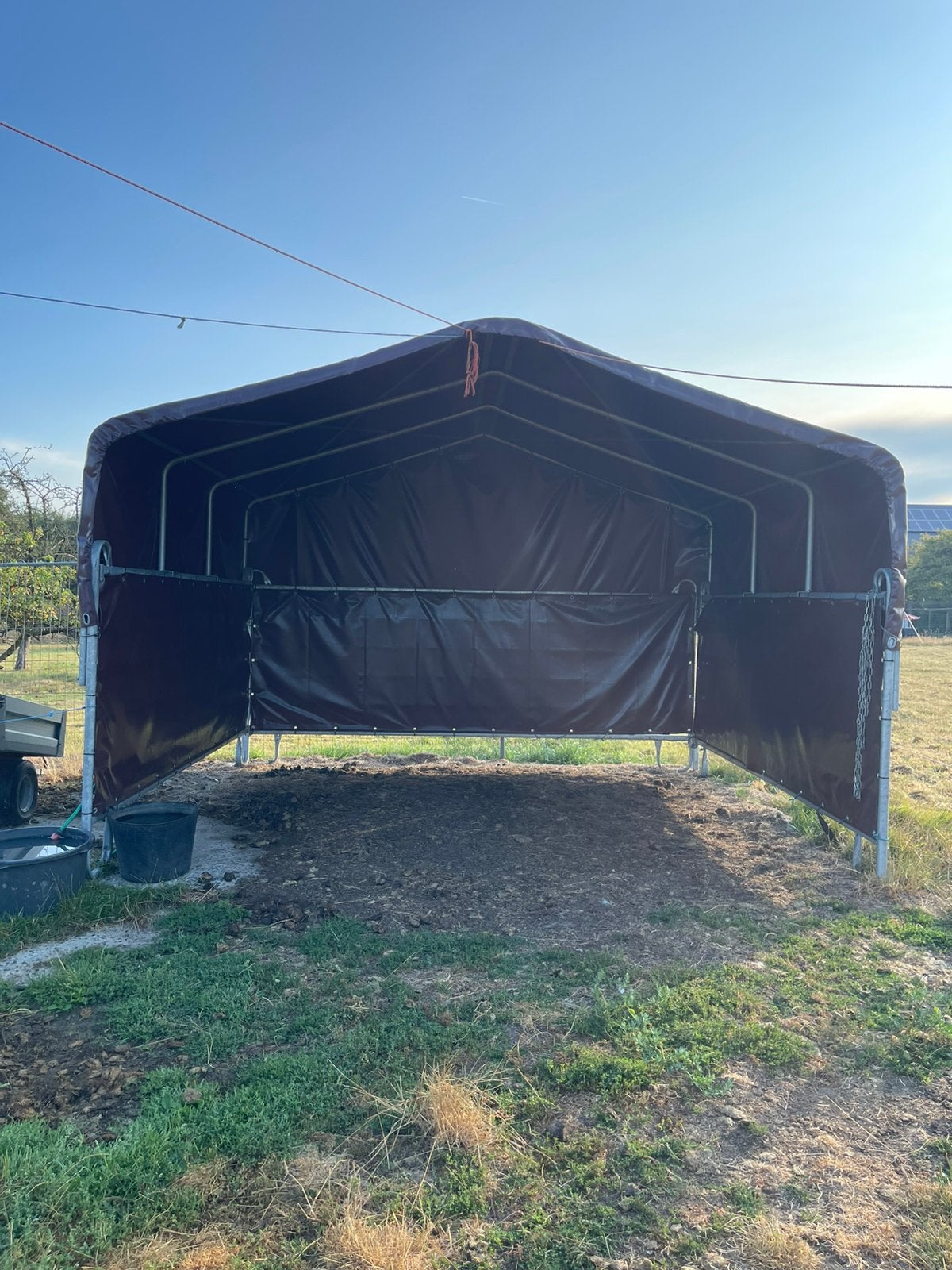 Te koop mooie schuilstal van 4 x3.60 m, Dieren en Toebehoren