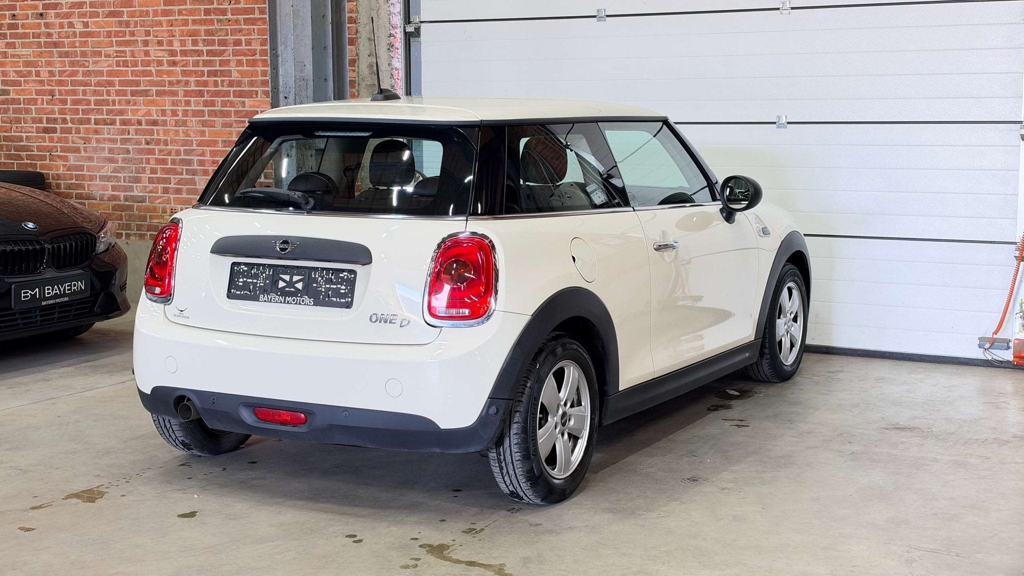 Mini Cooper D *1.5d*one*Garantie*Multi Stuur*Navigatie*Parke, Achat, Entreprise, Noir, 99 g/km