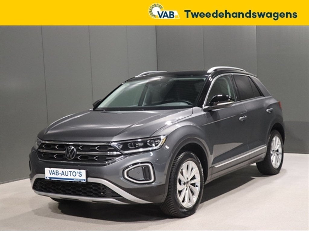 Volkswagen T-Roc   style, Auto's, https://public.car-pass.be/vhr/4c909d53-e5ac-444f-b137-cbfcb5726197, Zwart, Bedrijf, 5 deurs