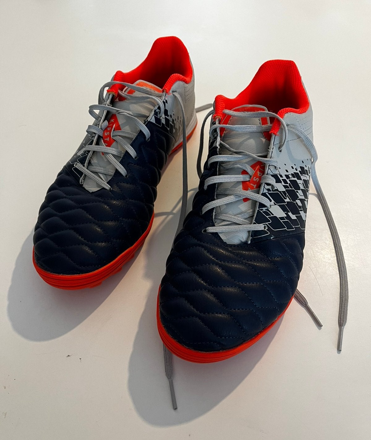 Kipsta zaalvoetbal schoenen maat 44, Gebruikt, Schoenen, Maat M, Ophalen of Verzenden