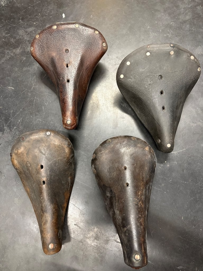 4 oude retro Brooks fietszadels, Ophalen, Zadel, Leer