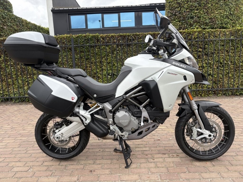 Ducati Multistrada 1200 Enduro, 2 cilinders, Motorrijbewijs A, Handvatverwarming, Meer dan 35 kW