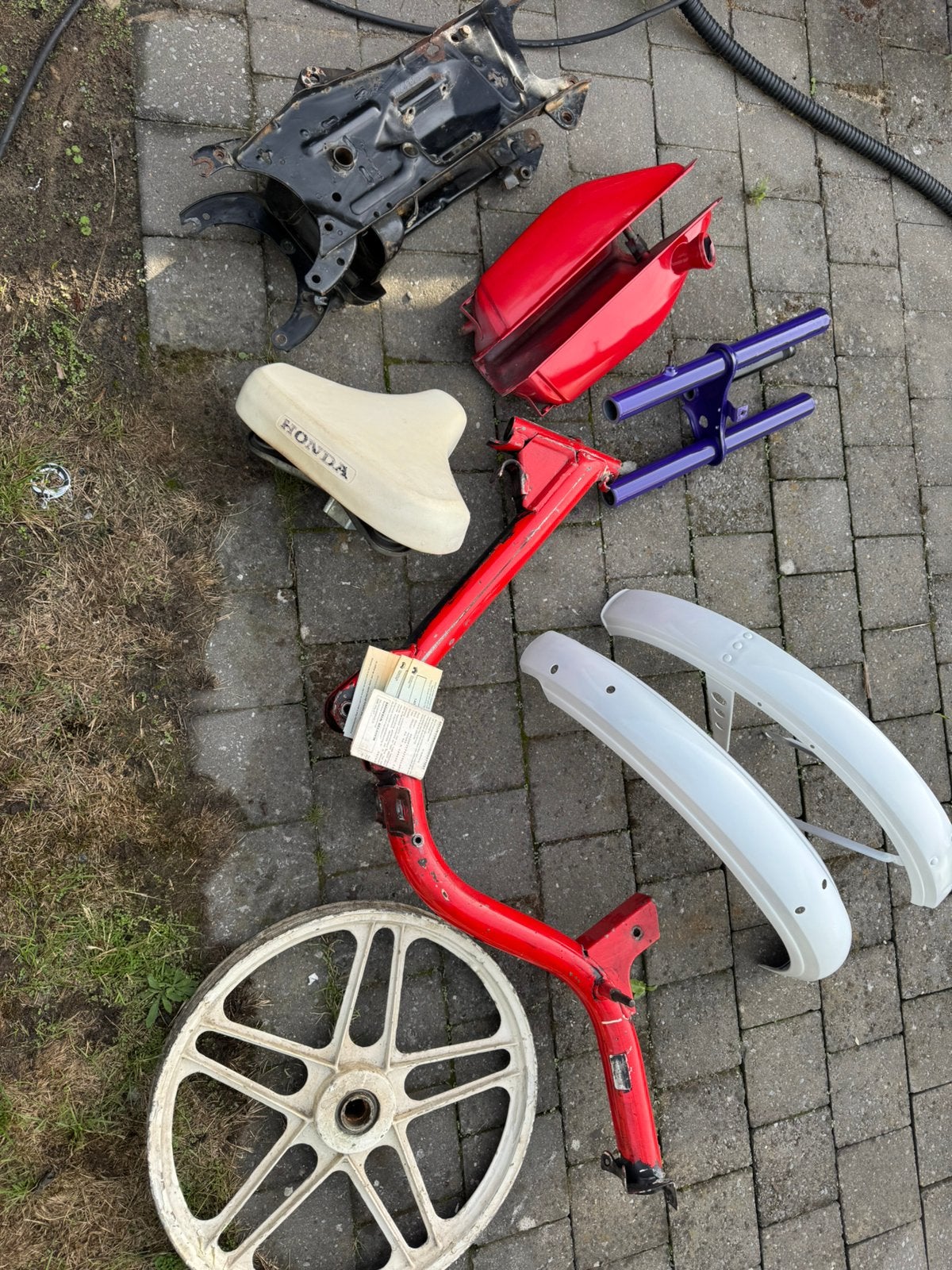 Pièces Honda Camino (par lot ou par pièce), Enlèvement, Utilisé, Cadre
