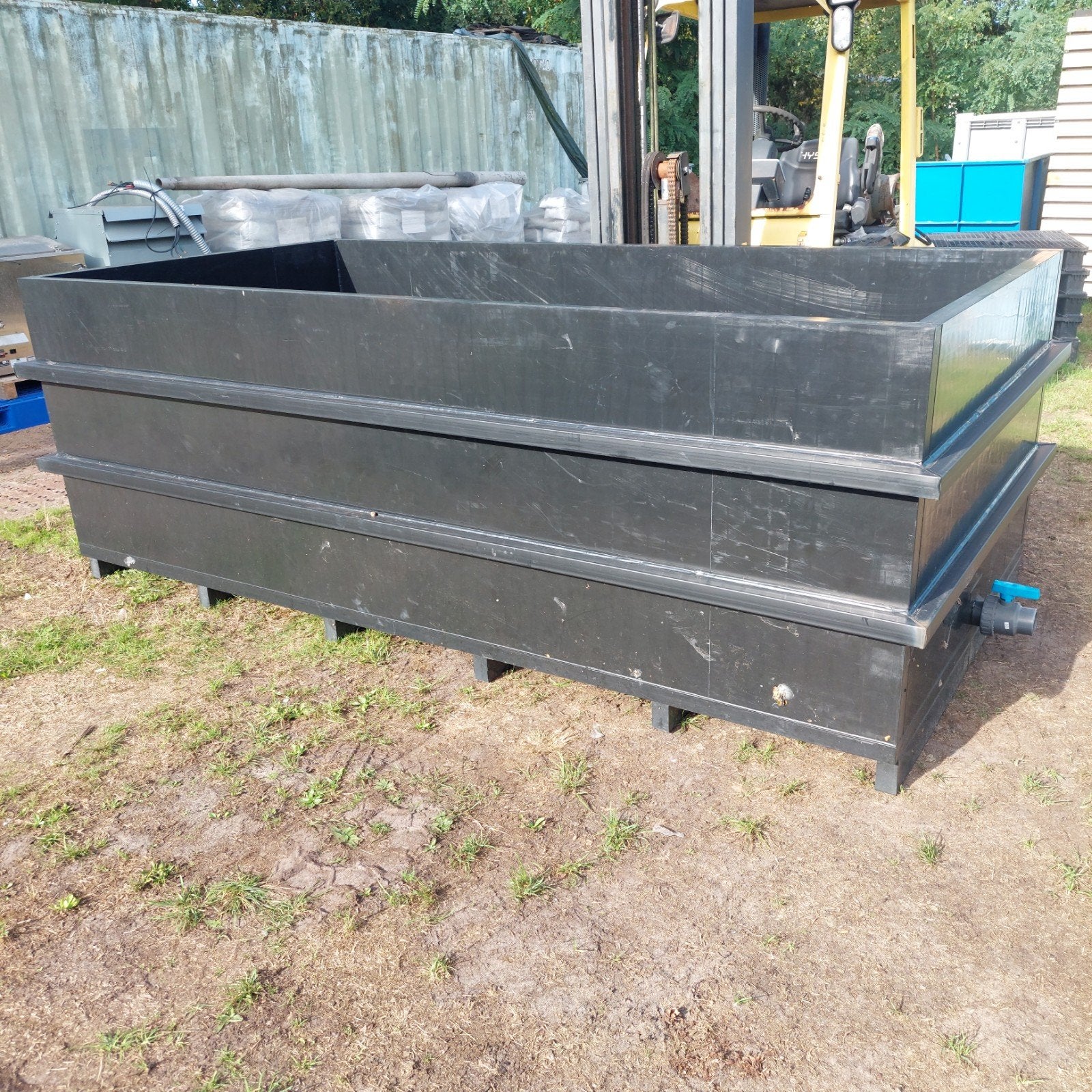 dubbelwandige kunstofbak 3meter lang 1.50 meter breed en 1m, Tuin en Terras, Ophalen