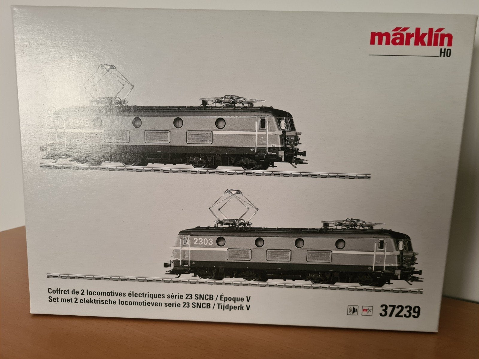 Märklin 37239 mfx NMBS SNCB série 23 2303 2348 en octobre, Hobby & Loisirs créatifs, Trains miniatures | HO, Utilisé, Locomotive