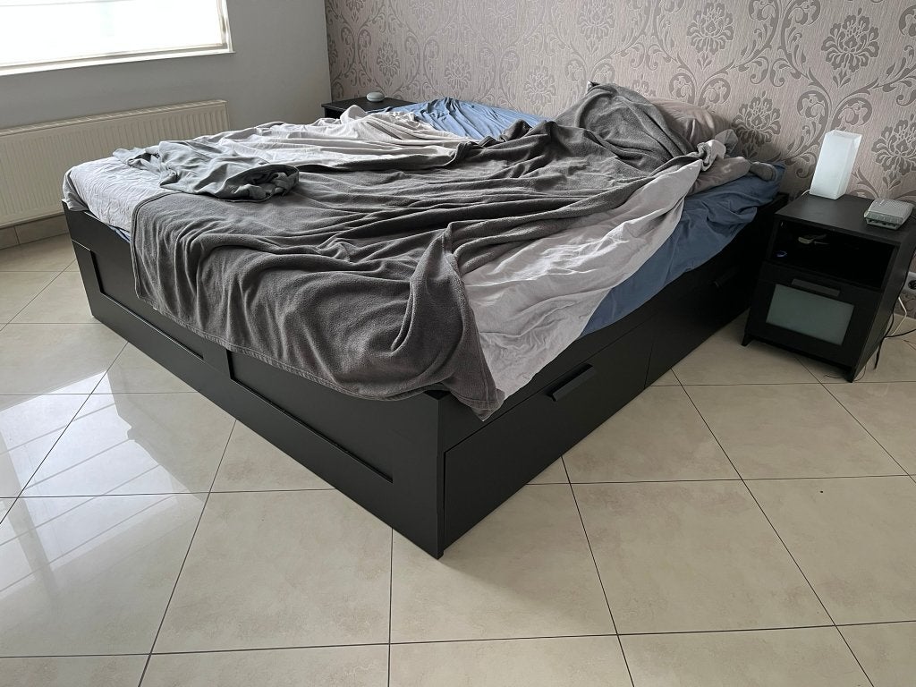 Ikea Brimnes bed 180x200 + 2 bijhorende nachtkastjes, Ophalen, Gebruikt, Zwart, Tweepersoons