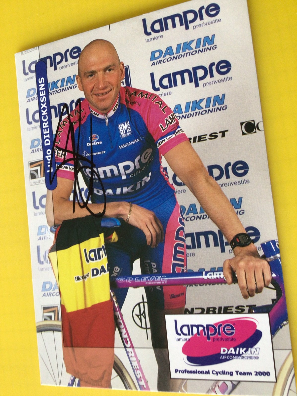 Wielerkaart 2000 bk team lampre ludo dierckxens signe, Envoi
