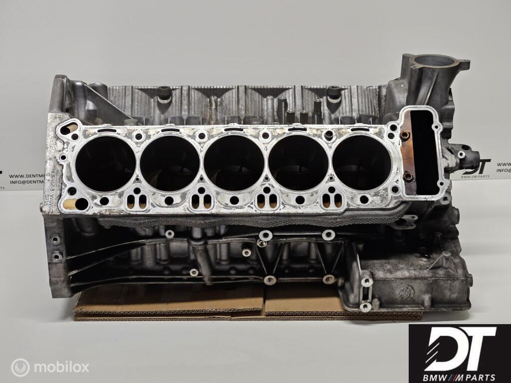 Motorblok BMW M5 E60 S85 V10 S85B50 11110443600, Enlèvement ou Envoi, Utilisé, BMW, BMW