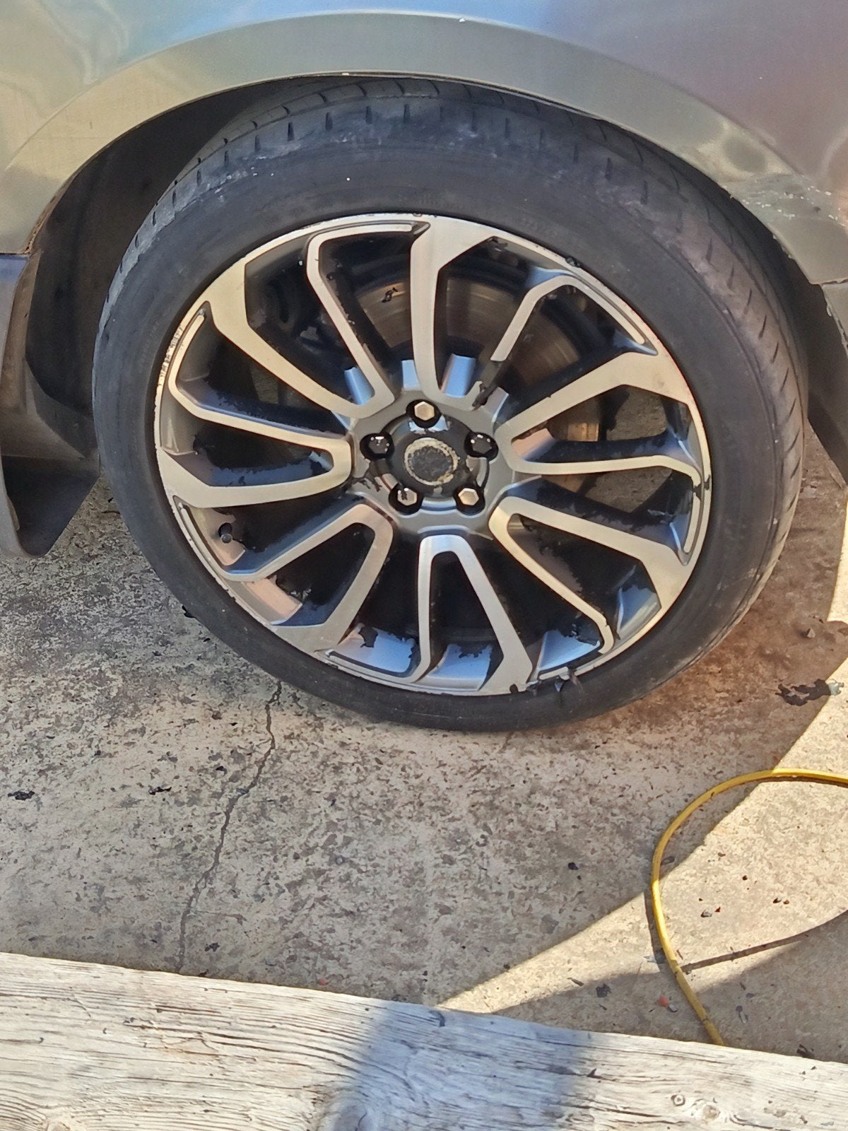 Range Rover Vogue 295/40 R22 Y XL 4x4, Ophalen, Gebruikt, 295 mm, Banden en Velgen